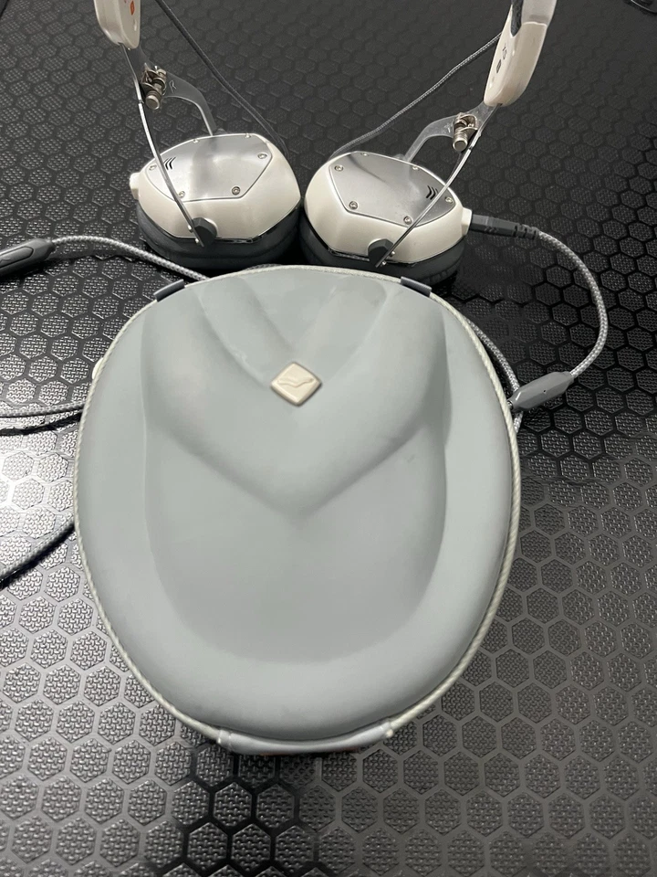V Moda Xs - Immagine 2 di 4