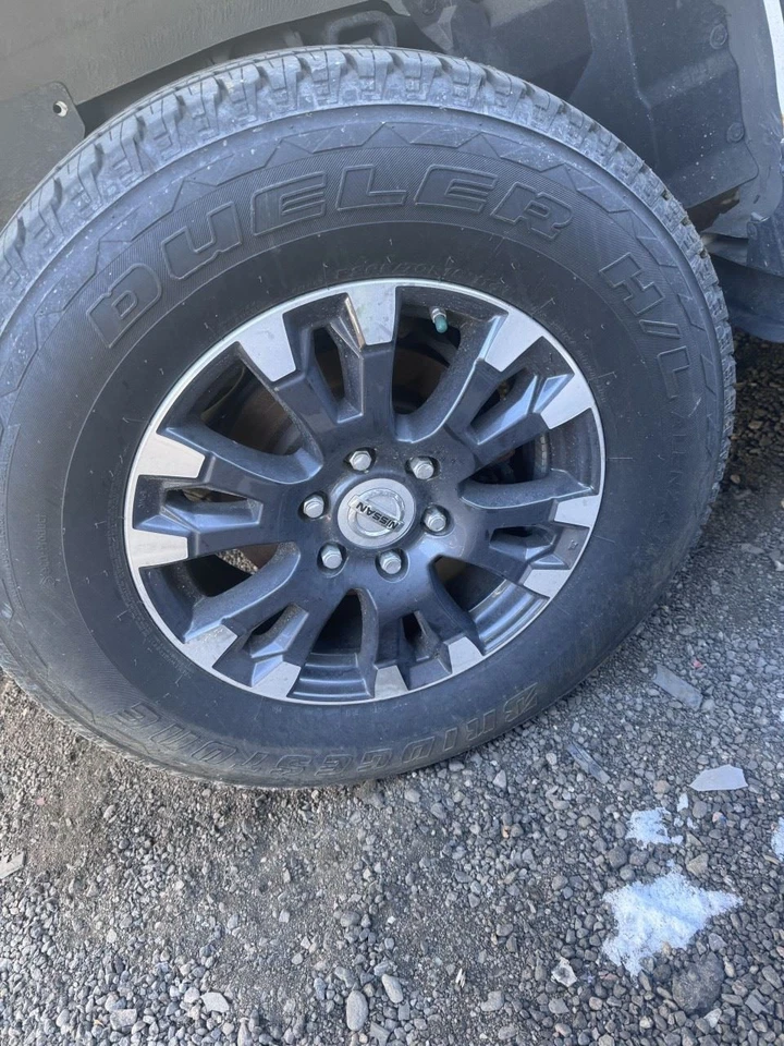 Capucha para 04-15 ARMADA 623615 Foto 3 de 4