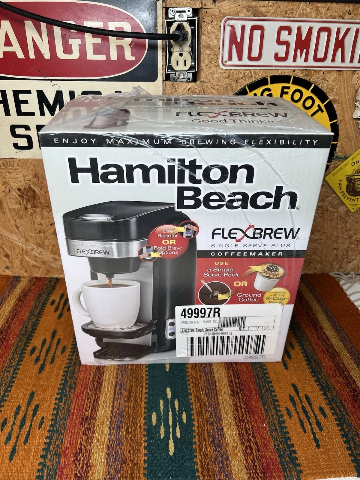 NEW Hamilton Beach FlexBrew Single Serve Coffee Maker Black/Silver Model 49997R
Opens in a new windo