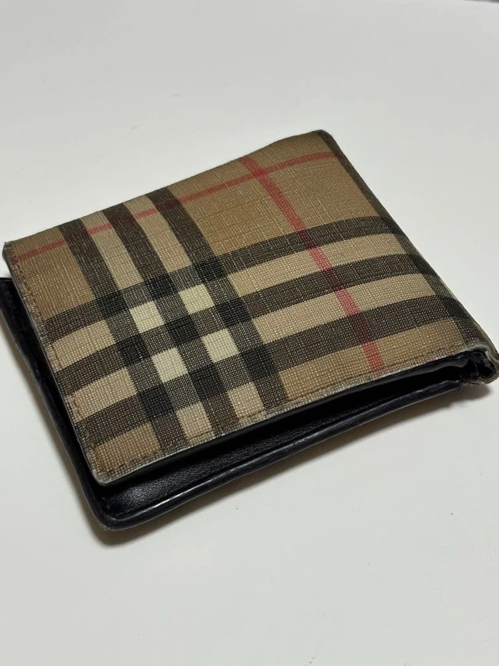 Cartera Burberry Novacheck Doble Pliegue Cuero Beige Negro Unisex Excelente Regalo Foto 2 de 4