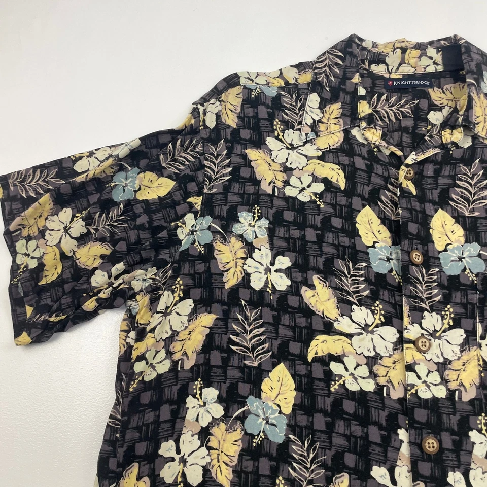 Camisa Hawaiana Floral Knightsbridge Relajada Manga Corta Informal Negra Para Hombres M Foto 3 de 4
