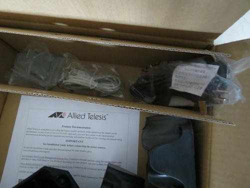 Allied Telesis 14-Ports 10/100/1000 Base T Gigabit Layer 2 Access S.AT-GS916M-10 - Picture 2 of 11