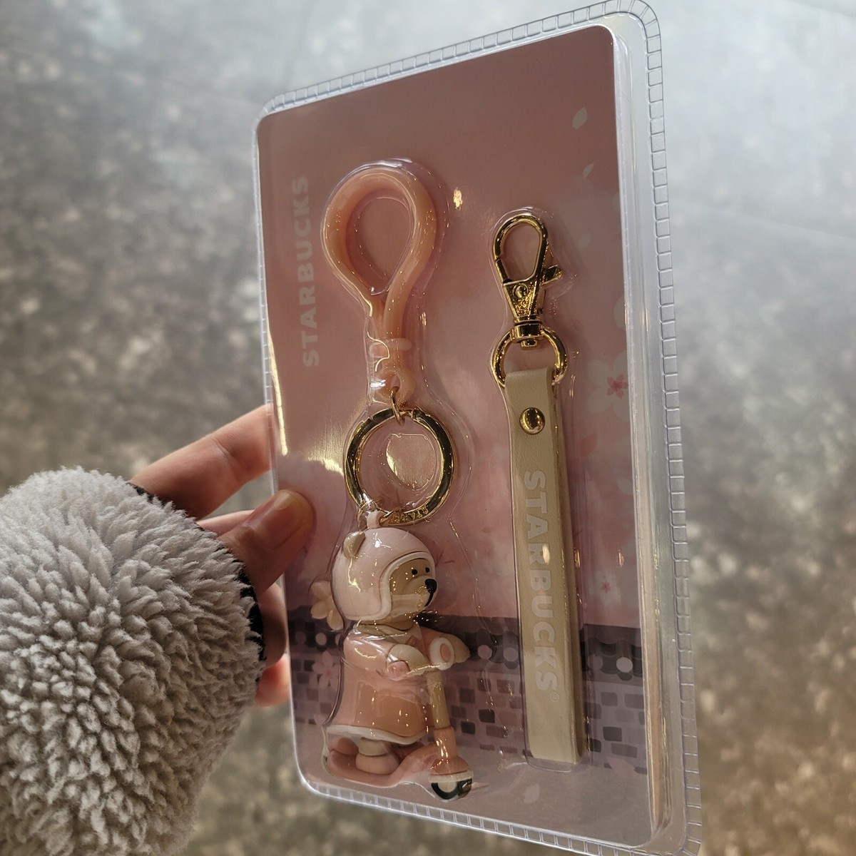 【韓国スタバ】21 桜★Cherry blossom ベアリスタ key chain 韓国スタバ】21 桜☆Cherry blossom ベアリスタ key chain