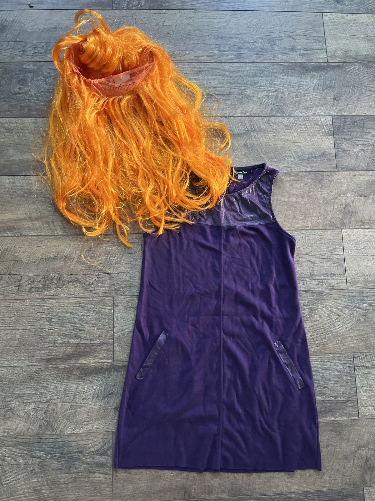 Daphne Scooby Doo Wig & Dress Halloween Costume