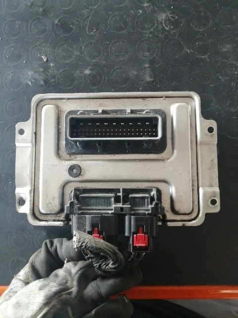 MODUŁ COMFORT BSI CHRYSLER 300C P04692230af 16238AC PROGRAMMAWANIE - Immagine 3 di 3