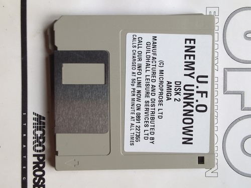 UFO Enemy Unknown por MicroProse para Commodore Amiga 5 DISCOS Completo M284 - Imagen 8 de 11