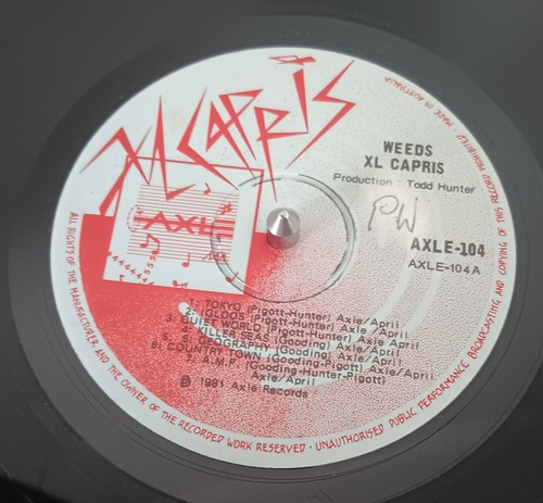 XL Capris – Weeds - 1981 LP record excellent, gatefold cover VG - Picture 3 of 4