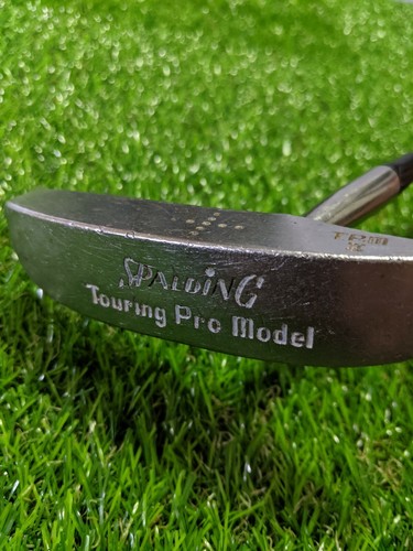 Spalding Touring Pro Model Golf Putter 33 inches with Wilson Grip - Picture 3 of 10