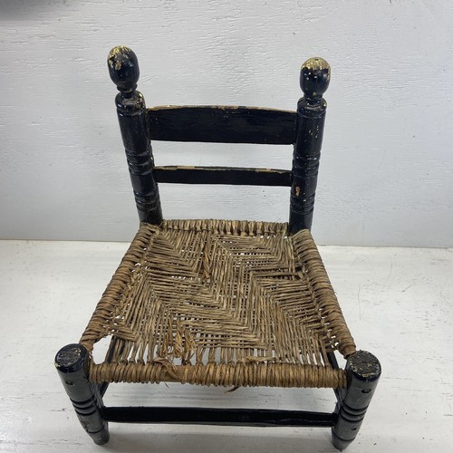 Vintage Handmade American Child/Doll Wooden Chair Woven Seat Distressed - Picture 2 of 8