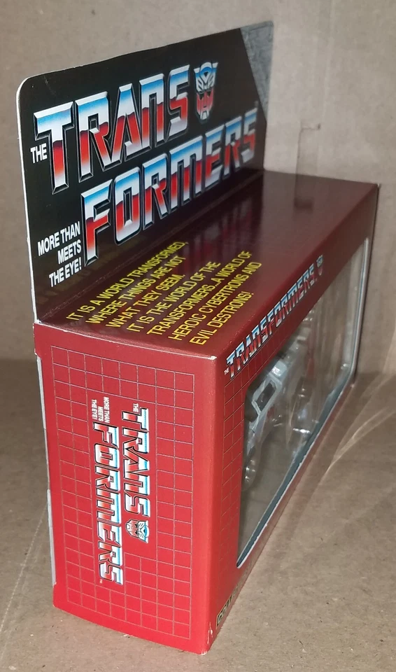 2001 Takara TRANSFORMERS G1 Reissue RED ALERT Collector's Edition Exclusive MISB - Image 2 of 4