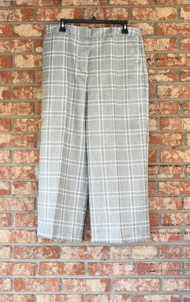 Ruby Rd. Multicolored Capri Pants Size 14 NWT