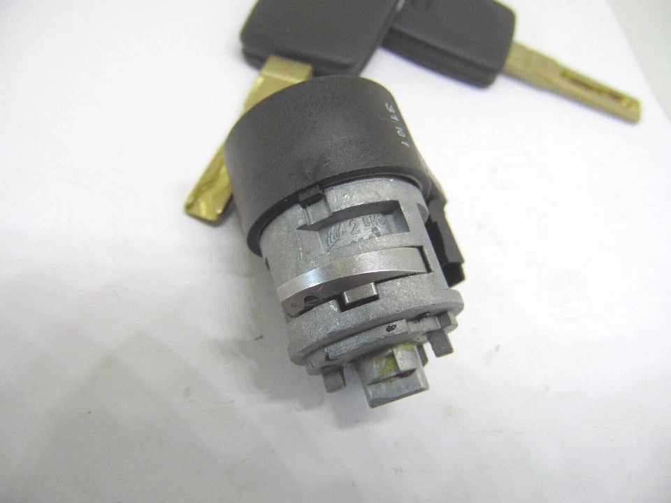 4D0905855B CILINDRO BLOQUEO ENCENDIDO se adapta 98 2000 AUDI A4 NUEVO ORIGINAL Foto 4 de 4