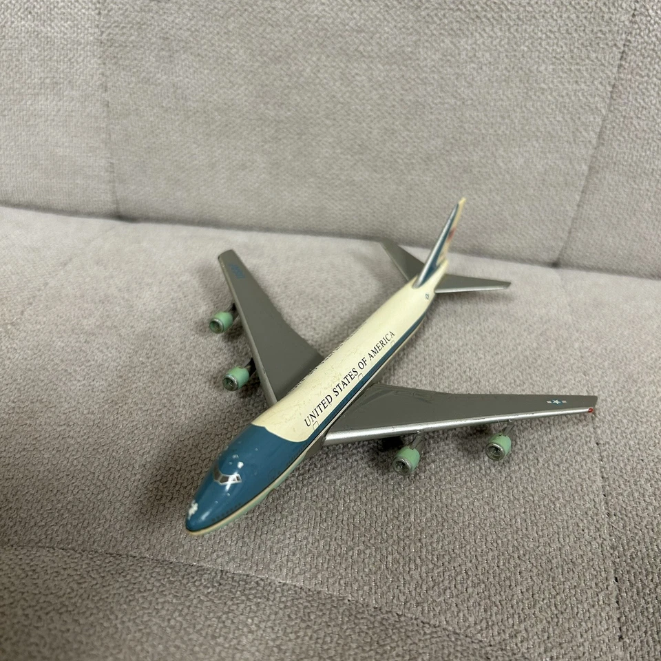 Herpa 502511 Air Force One Boeing 747-200 escala 1:500 REG#28000 diecast 1998 Foto 2 de 4