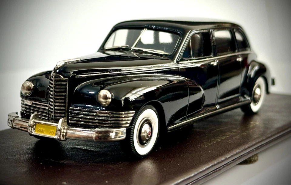 Brooklin BML 20 - 1947 Packard Super Clipper Limousine - Black - Made in England - Image 2 of 4