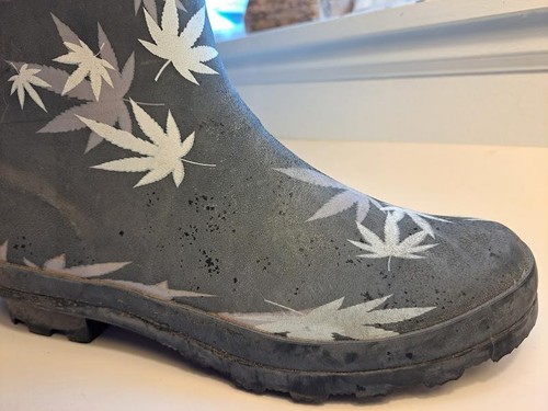 Norty Cannabis Rain Boots Hurricane Wellie Waterproof Hi-Calf Rain Boots Size 9 - Picture 10 of 13