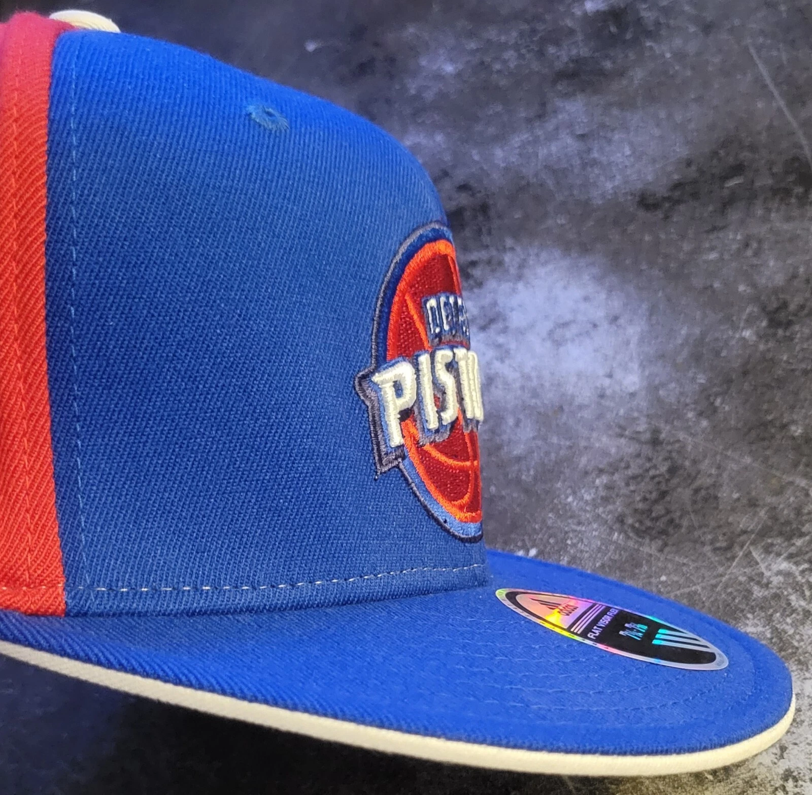 Cappello Detroit Pistons 7 1 4 7 5 8 Large XL Michigan Adidas Visiera Piatta Flex NBA