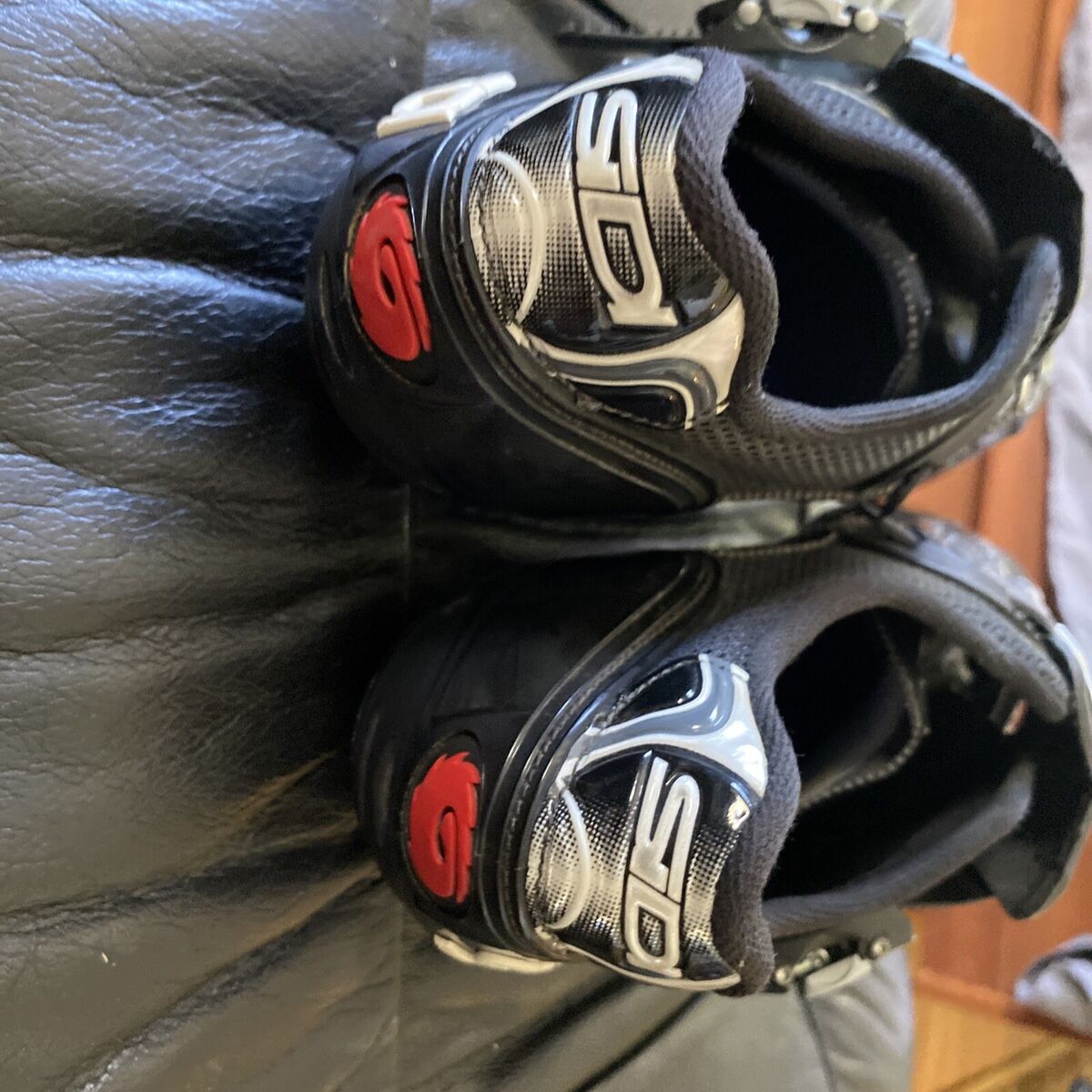SIDI Hi-Tech Cycling Shoes | EUR 42 1/2 | Full Vent Carbon SIDI Hi-Tech Cycling Shoes | EUR 42 1/2 | Full Vent Carbon