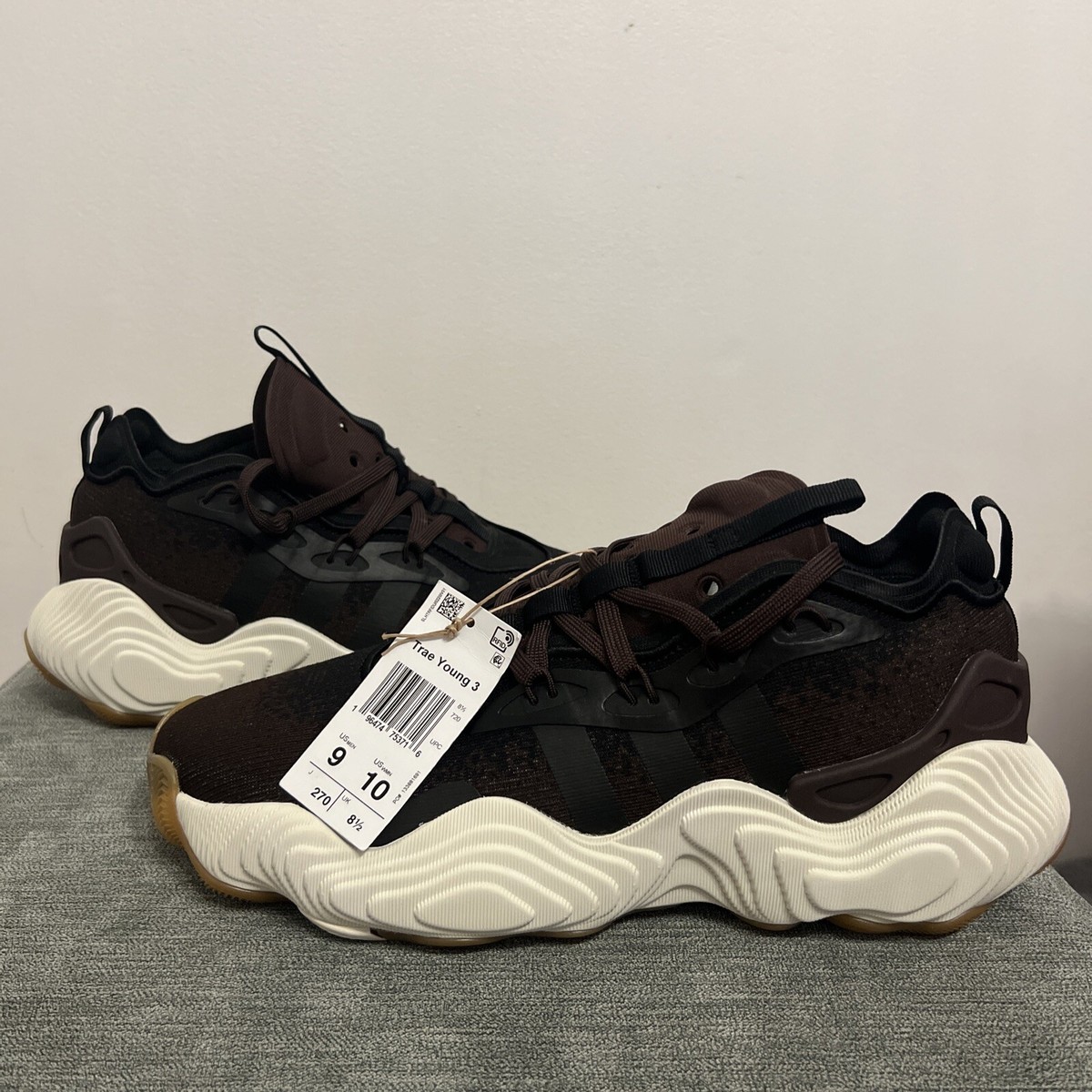 アディダス　 TraeYoung3LOW　IE2705　27cm 未使用新品 アディダス TraeYoung3LOW IE2705 27cm 未使用新品 - メルカリ