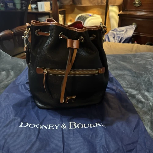 Vintage Dooney & Bourke Pebble Leather Drawstring Bucket Bag Purse Black Tan