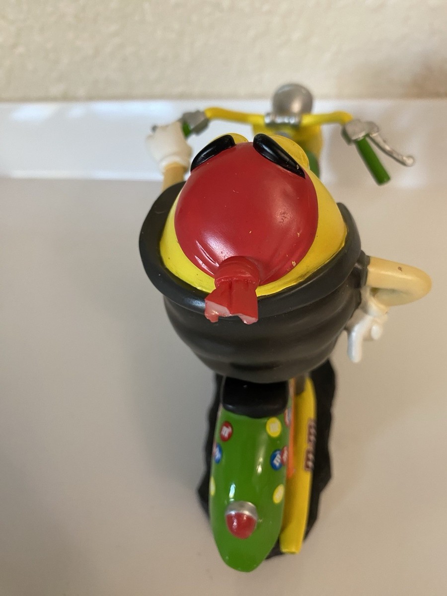 M&M's イエローフィギュア　LOWRIDER M&M's イエローフィギュア LOWRIDER M&M's Yellow M&M 4-Inch