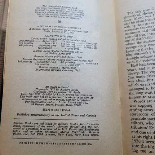 Soule's Dictionary of English Synonyms - 1966 Bantam Vintage Edition - Picture 5 of 17