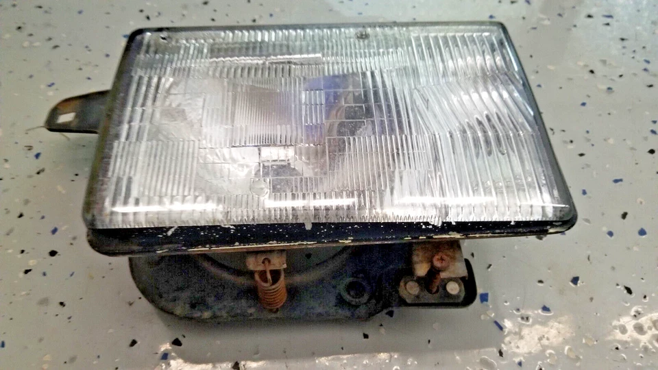 1987-1991 Isuzu Trooper 1988 1989 1990 farol dianteiro destro lado do passageiro - Imagem 2 de 4