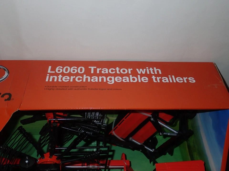 NewRay Kubota L6060 Tractor w/ Interchangeable Trailers, 1:18 Scale, Brand New - Image 3 of 4