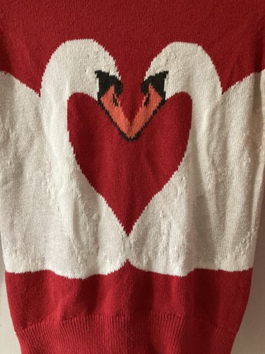 gap girls size 10 sweater And Pink Long sleeve Shirt Swan Pair Swans Valentines - Picture 2 of 9