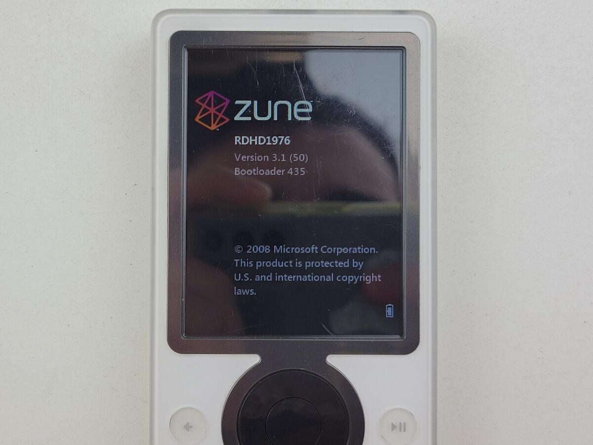 Microsoft Zune 30 Digital Media MP3 Player (1090) 30GB Microsoft Zune 30 Digital Media MP3 Player (1090) 30GB