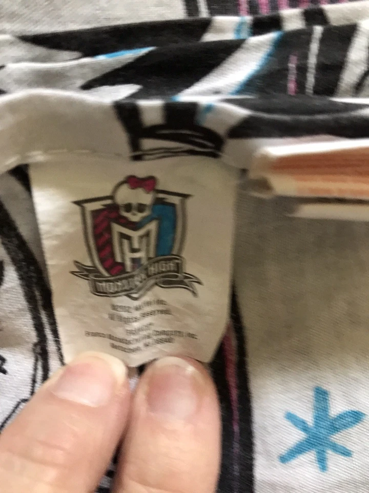 Monster High Twin Flat Sheet 2012 60%Cotton/ 40% Polyester - Image 2 of 3