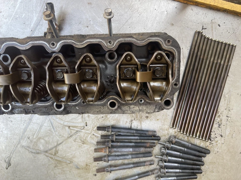 2000-2006 Jeep Wrangler Cylinder Head Complete 4.0 Tested Oem Foto 2 de 4