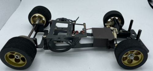 For parts Tamiya RM MK.5 Chassis only some parts are removed - Picture 5 of 16