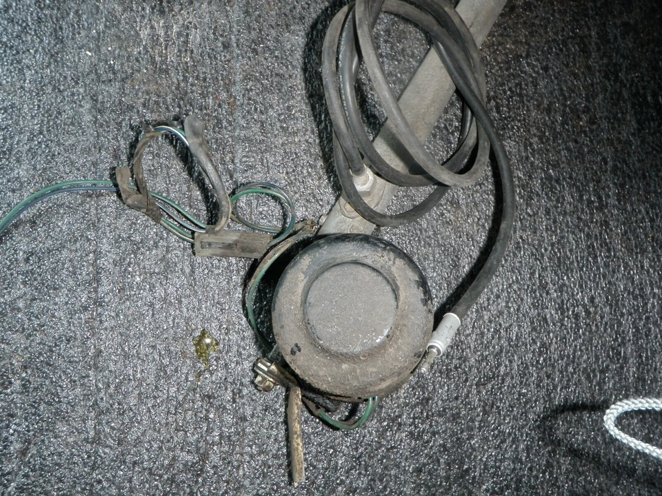 1971 1972 1973 Cadillac питания антенны переключатель панели питания антенны FENDER DEVILLE - Изображение 3 из 4