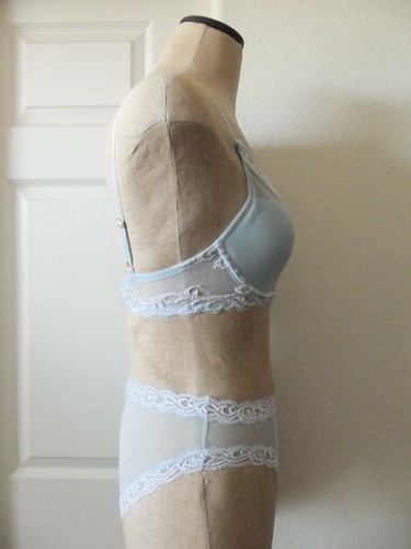 Natori FEATHERS Baby Blue White Lace UW Contour Plunge Bra 32D & Hipster S - Picture 2 of 8