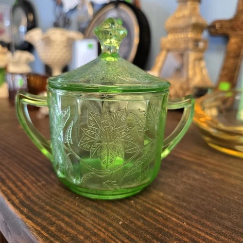Jeannette Glass Green Uranium Depression Poinsettia Handled Sugar Bowl w/Lid