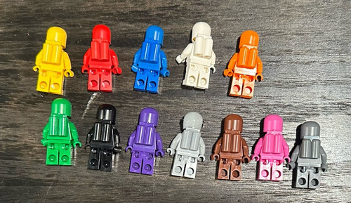 LEGO Classic Spaceman Minifigure 1 Random Figure Blind Bag 🎁 - Picture 5 of 6