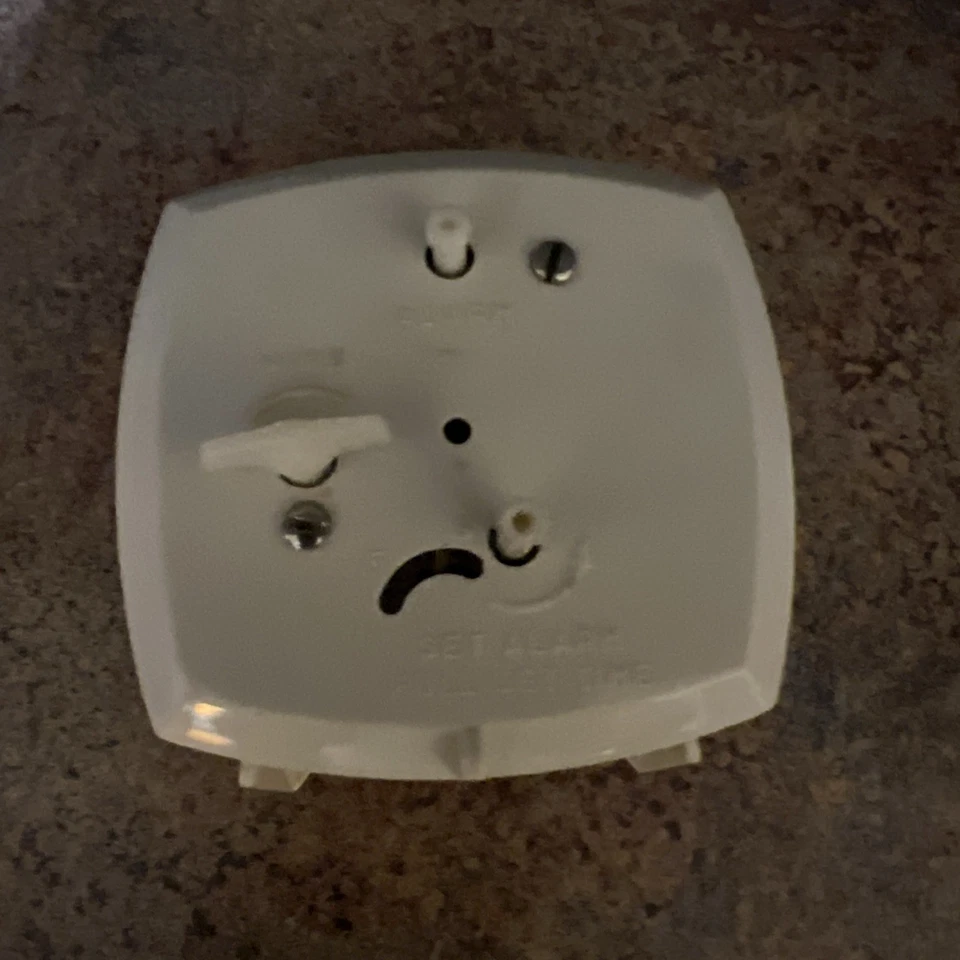 Westclox NAP Wind Up Alarm Clock Vintage, Tested and Working - Image 4 of 4