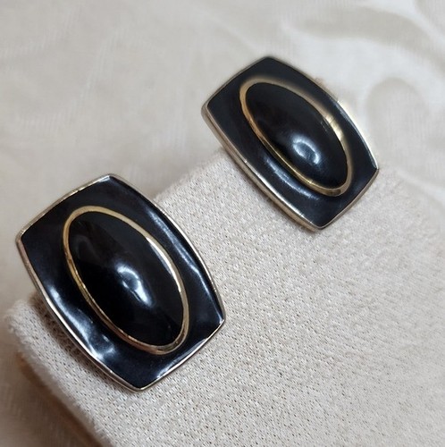 VINTAGE MONET GOLD TONE BLACK OVAL EARRINGS PIERCED SECURE CLIP BACK - Picture 3 of 9