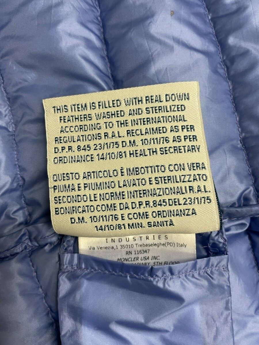 Authentic Moncler G32-003 CLASSE1 Purple Down Jacket Size Authentic Moncler G32-003 CLASSE1 Purple Down Jacket Size