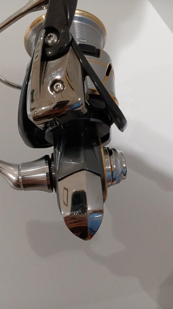 美品　20LUVIAS FC LT2000S Daiwa Spinning Fishing Reel 20 Luvias FC LT2000S 2020 Model