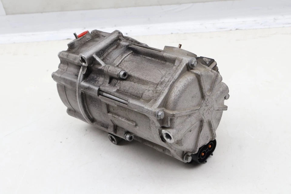 BMW 750I 2011-2012 4,4 L - Compresor de aire acondicionado 9227508 Foto 3 de 4