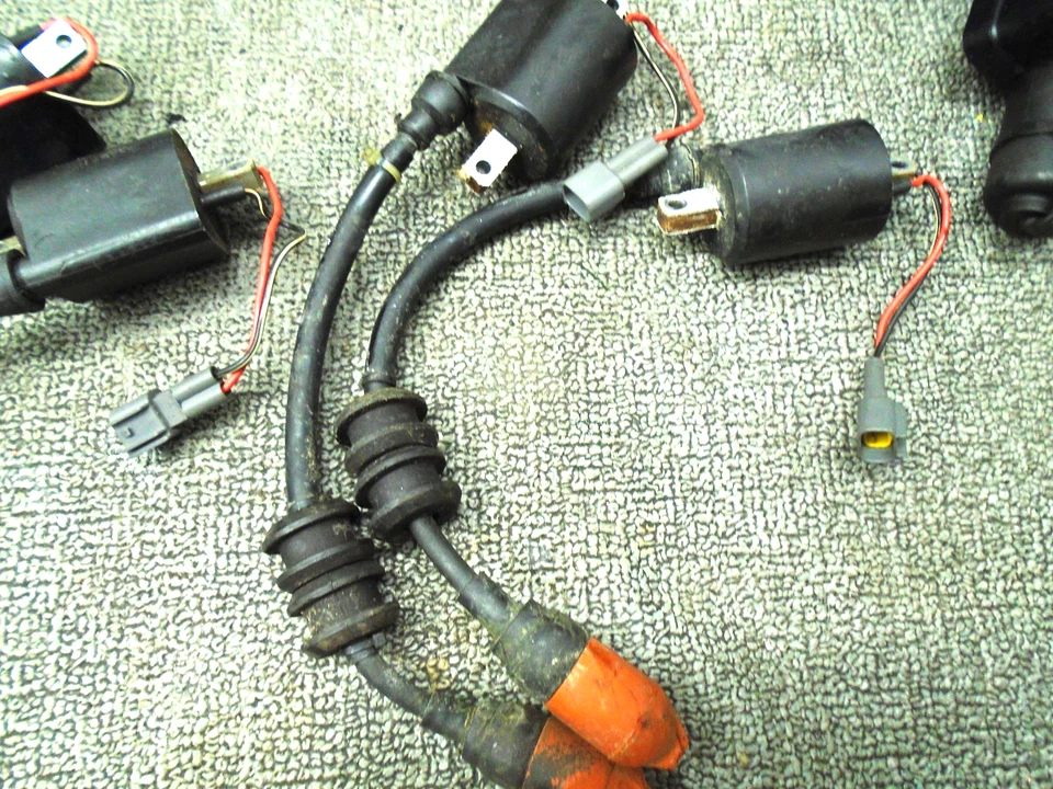 OEM IGNITION COIL ASSY (X6) 68F-82310-01/11 YAMAHA 2000-2003 150-250 OUTBOARD - Image 2 of 4