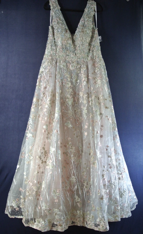 NEW, Mac Duggal Embroidered Floral Ball Gown Size 14 #WD392 - Image 4 of 4