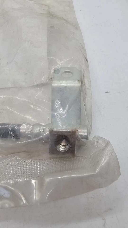 Brake Hydraulic Hose CARQUEST BHA381360 fits 00-03 Dodge Durango - Image 4 of 4