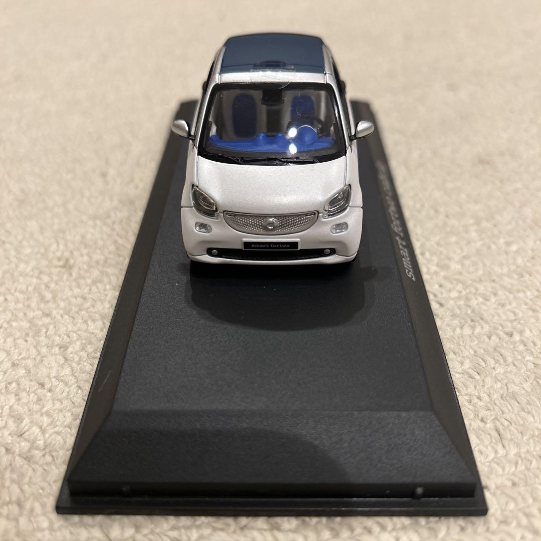 希少 smart fortwo cabrio ミニカー Rare Smart Fortwo Cabrio Miniature Car White Blue | eBay