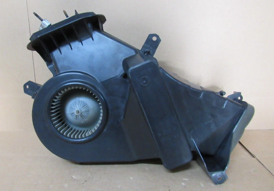 2004 2005 2006 2007 2008 2009 Cadillac SRX Rear Heater Blower Motor 25725549 Foto 2 de 4