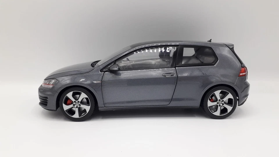 Vw Golf VII GTI 1/18 Norev Rare! - Immagine 4 di 4