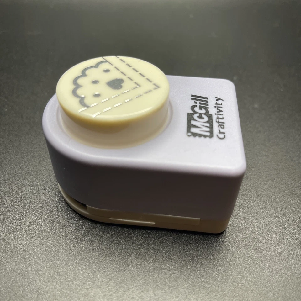 McGill Craftivity Medium "Corner Heart Floral " Button Paper Hole Punch - Image 3 of 4