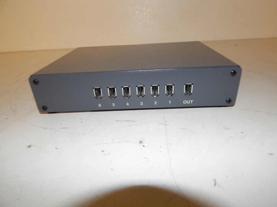 ^^ OCEAN MATRIX OMX-PSW6F 6X1 6-PIN FIREWIRE PASSIVE SWITCHER (SLS141) - Image 4 of 4