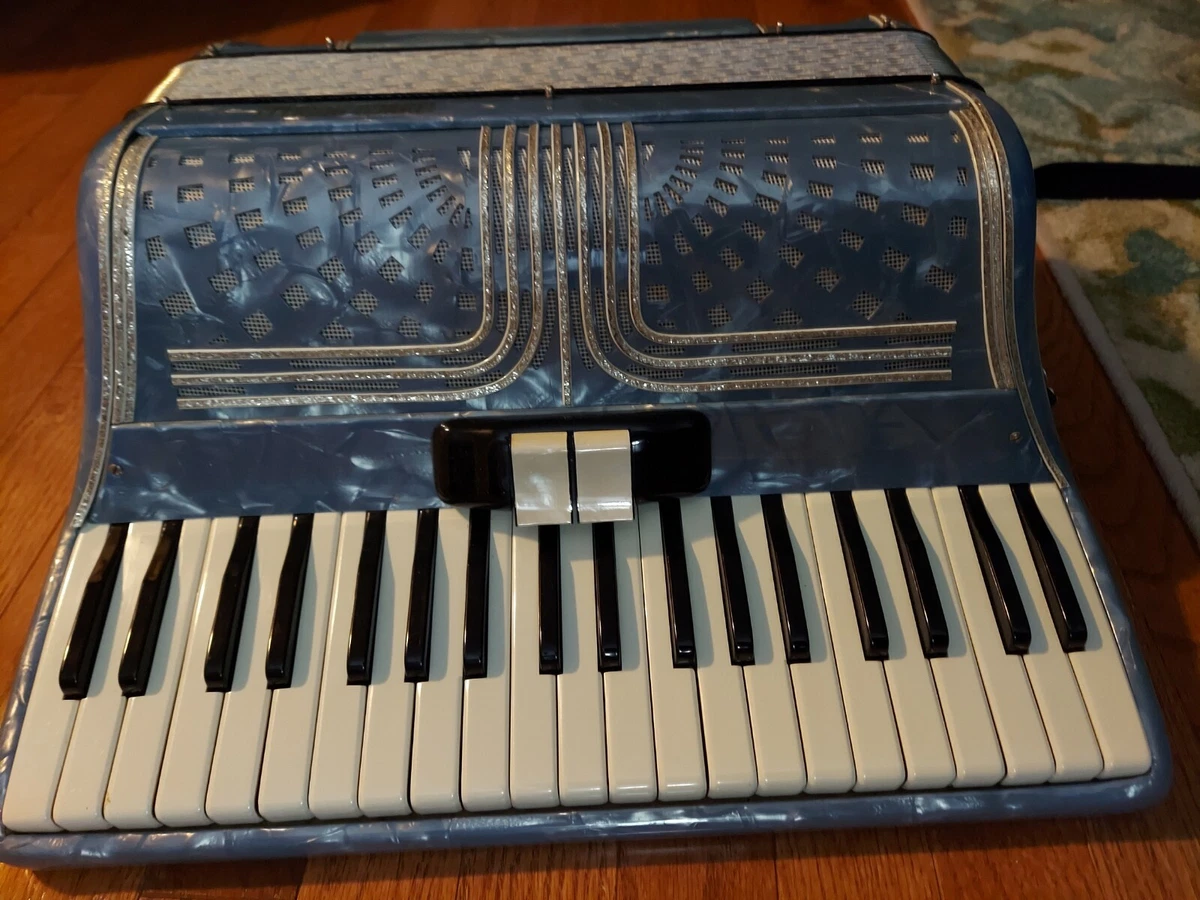 ENRICO ROSELLI ACCORDION SILVER BEAUTIFUL completely refurbished excellent